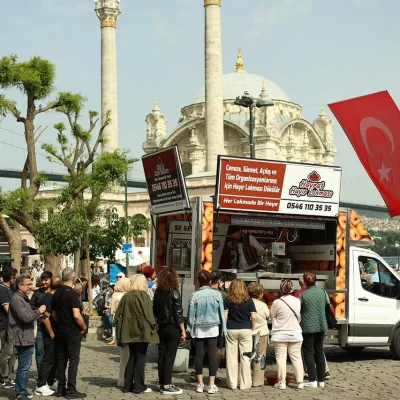 Hayır Lokması Döktürme, İstanbul lokma dağıtımı, mobil lokmacı hizmeti